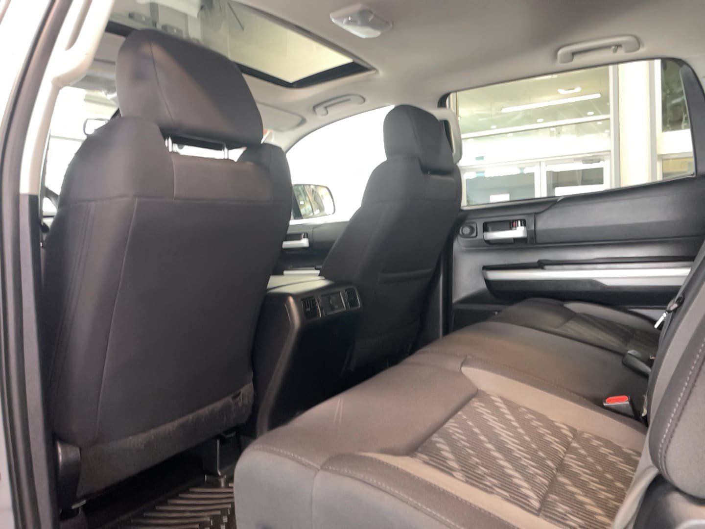 Used 2021 Toyota Tundra 4x4 CrewMax image 6