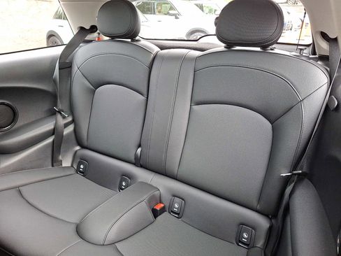 Used 2024 MINI Cooper S FWD image 8