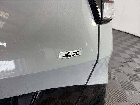 Used 2024 Kia Sportage SX AWD/4WD image 17