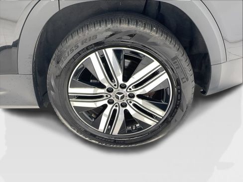 Used 2023 Mercedes-Benz EQB 300 4MATIC image 12
