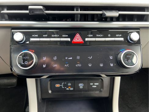 Used 2026 Hyundai Tucson Limited AWD/4WD image 25