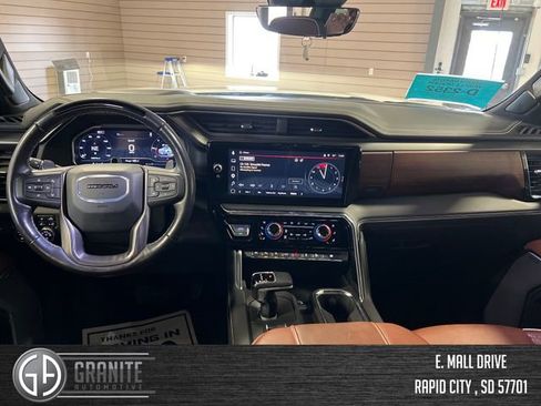 Used 2024 GMC Sierra 1500 Denali Ultimate AWD/4WD image 12