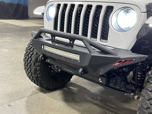 Used 2022 Jeep Gladiator Rubicon w/ Trailer Tow Package image 9