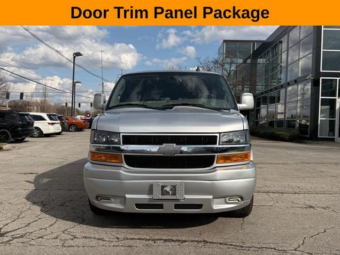 Used 2023 Chevrolet Express 2500 Extended RWD image 2