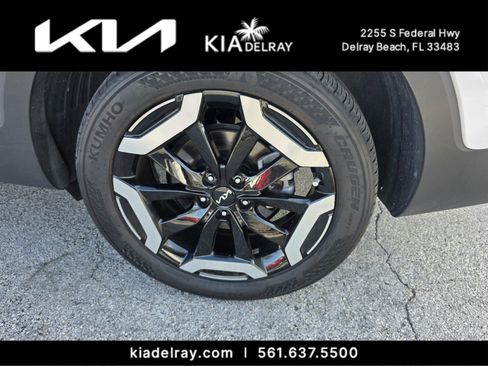 Certified 2023 Kia Telluride S w/ S Sunroof Package image 19