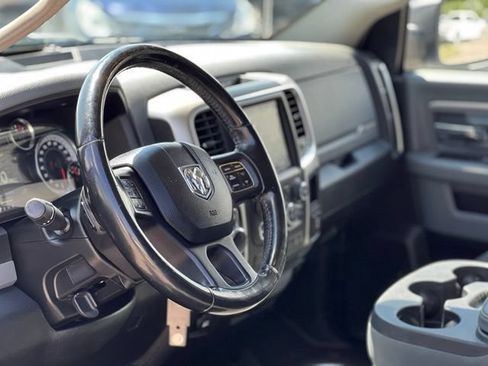 Used 2019 RAM 1500 Big Horn AWD/4WD image 13