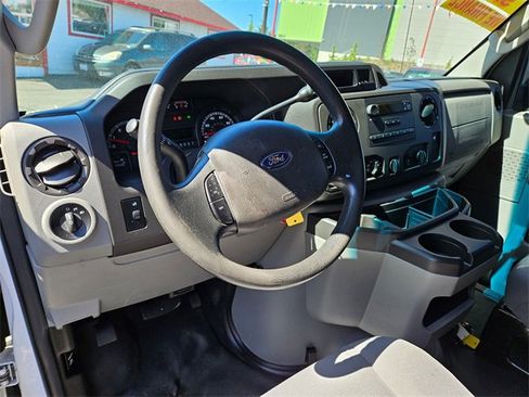 Used 2013 Ford E-250 and Econoline 250 w/ Commercial Cargo Van Pkg image 13