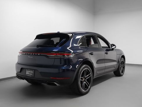 Certified 2019 Porsche Macan AWD/4WD image 12