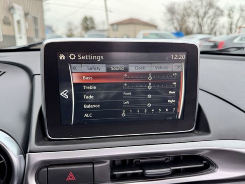 Used 2019 FIAT 124 Spider Classica w/ Technology Group image 11