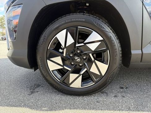 Certified 2025 Hyundai Kona SEL image 11
