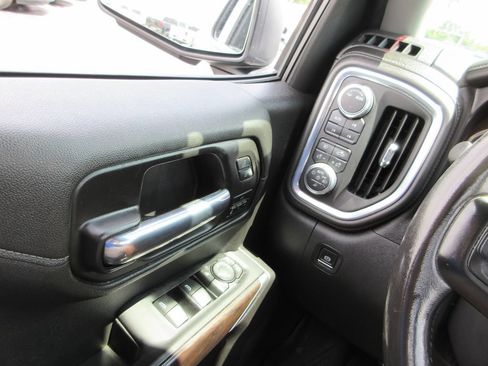 Used 2020 GMC Sierra 1500 SLT w/ SLT Premium Package AWD/4WD image 29