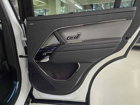 New 2026 Land Rover Range Rover Sport SE AWD/4WD image 13