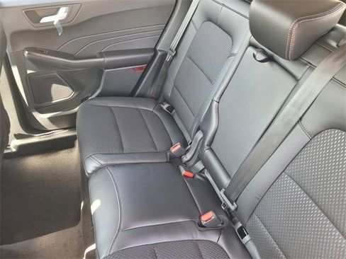 New 2025 Ford Escape SE image 18