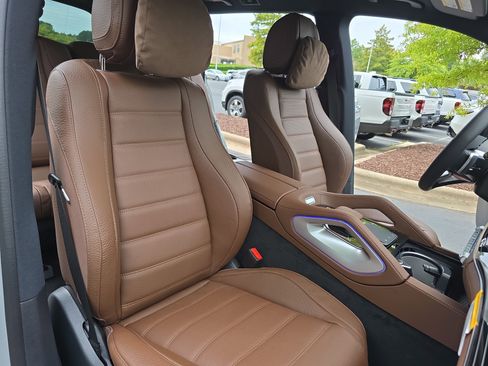 New 2026 Mercedes-Benz GLS 580 GLS 580 image 10