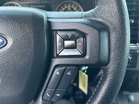Used 2015 Ford F150 XLT w/ Equipment Group 302A Luxury AWD/4WD image 21