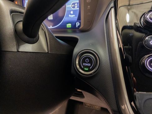 Used 2022 Chevrolet Bolt EUV Premier w/ Launch Edition image 22