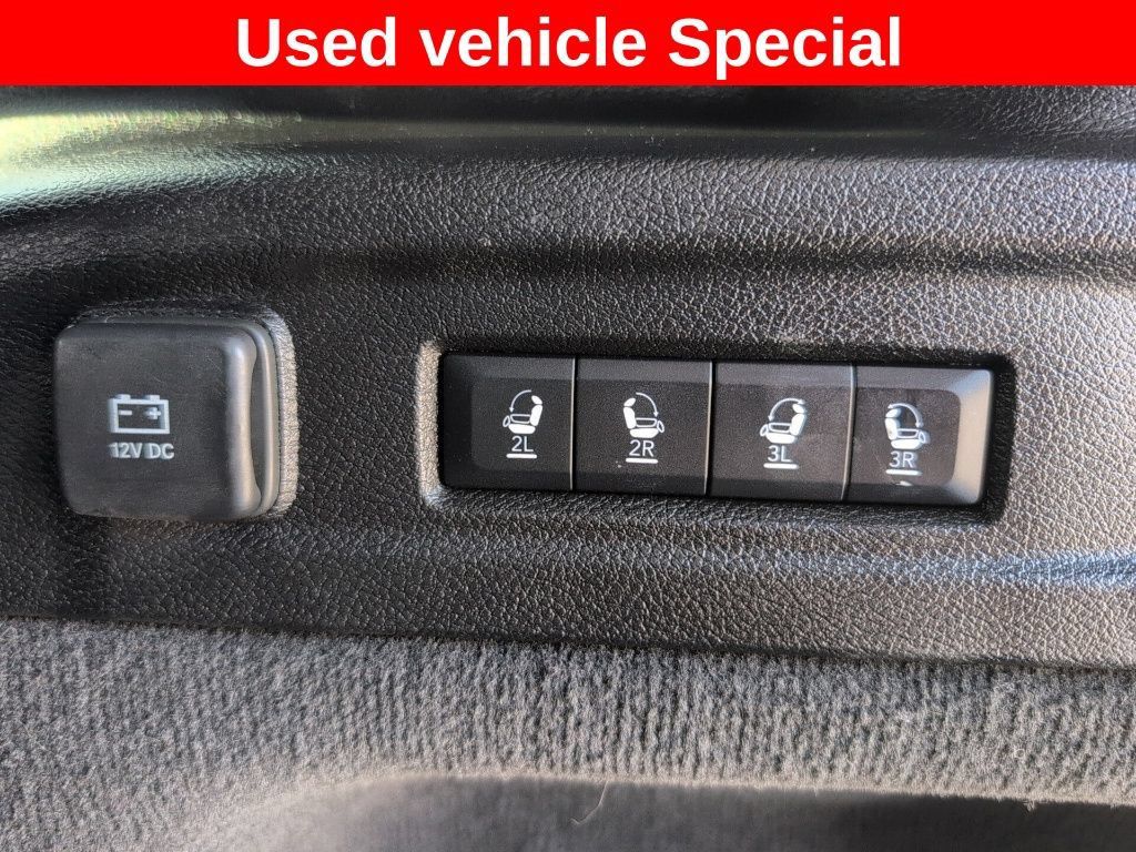 Used 2022 Jeep Grand Cherokee L Overland w/ Luxury Tech Group IV AWD/4WD image 25