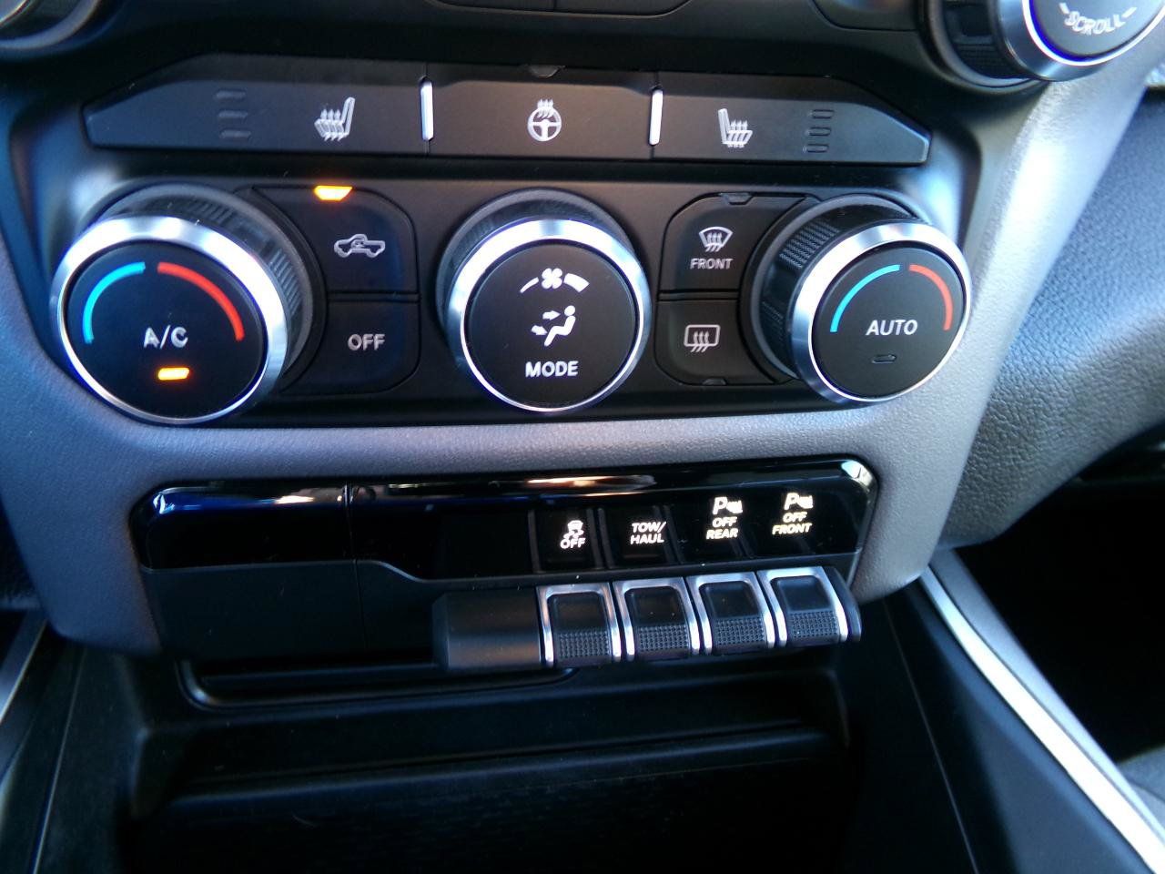 Used 2021 RAM 1500 Big Horn AWD/4WD image 34