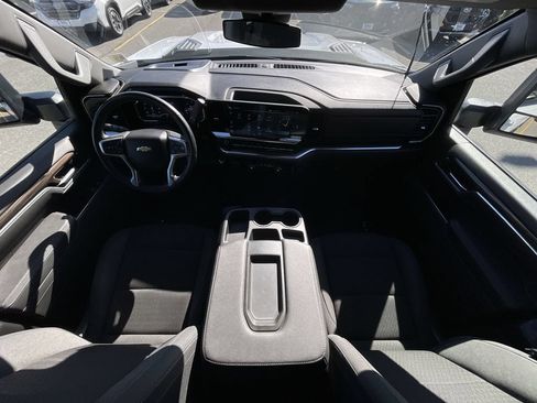 Used 2025 Chevrolet Silverado 2500 LT AWD/4WD image 27