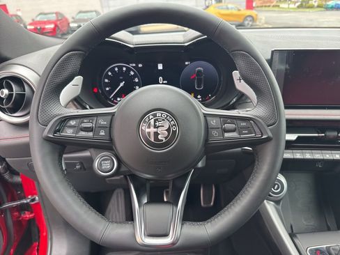 New 2026 Alfa Romeo Tonale Veloce w/ Quick Order Package 23H Volce image 14