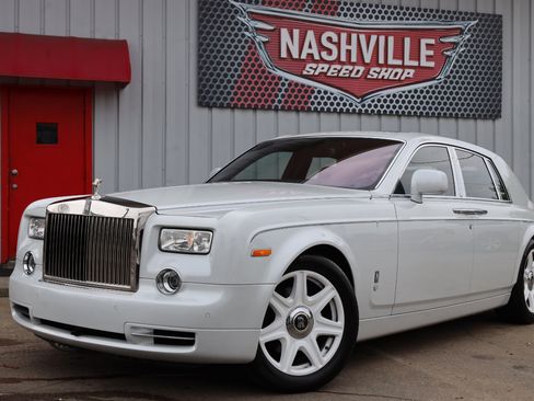 Used 2011 Rolls-Royce Phantom Sedan image 28