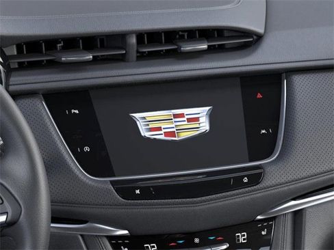 New 2025 Cadillac XT6 Luxury image 20