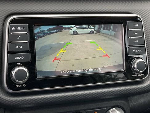 New 2025 Nissan Kicks Play S image 29