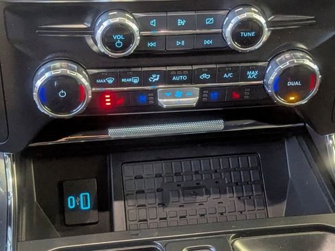 Used 2023 Ford F150 Lariat w/ Equipment Group 502A High image 27