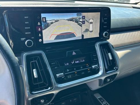 Certified 2023 Kia Sorento SX Prestige AWD/4WD image 20