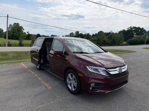 Used 2018 Honda Odyssey EX-L image 2