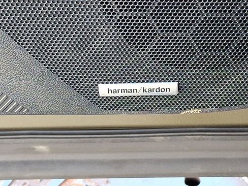 Used 2025 Subaru Forester Touring w/ Touring Package image 30