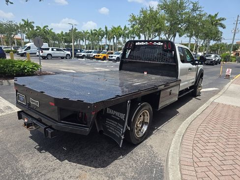 Used 2023 Ford F550 4x4 SuperCab Super Duty image 4