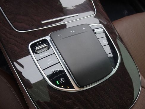 Used 2023 Mercedes-Benz E 350 4MATIC Sedan image 20