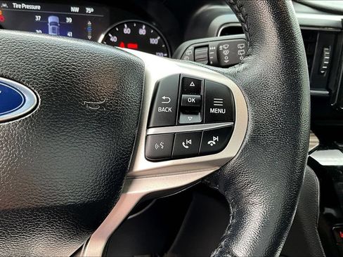Used 2023 Ford Explorer Limited AWD/4WD image 12