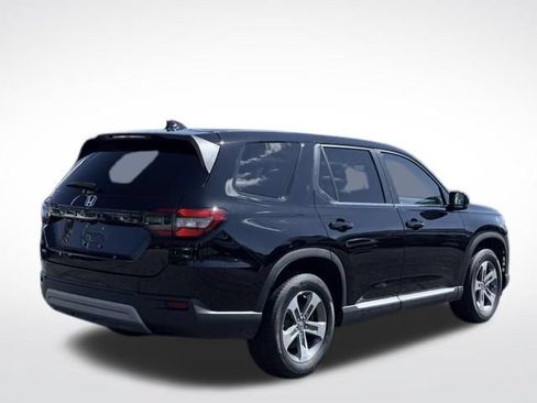 Used 2025 Honda Pilot EX-L image 5