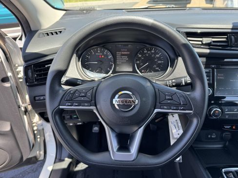 Used 2021 Nissan Rogue Sport S AWD/4WD image 19