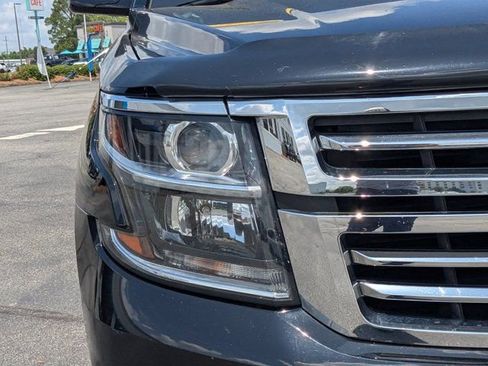 Used 2019 Chevrolet Tahoe LT w/ Luxury Package AWD/4WD image 10