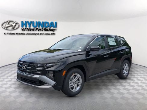 New 2026 Hyundai Tucson SE image 1