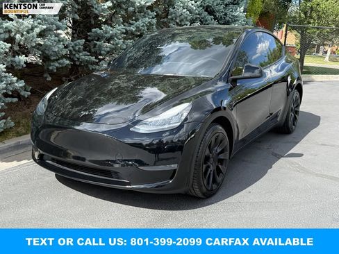 Used 2023 Tesla Model Y AWD image 3