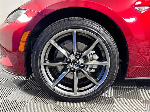 Used 2021 MAZDA MX-5 Miata Grand Touring image 30