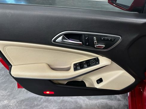 Used 2019 Mercedes-Benz CLA 250 image 11