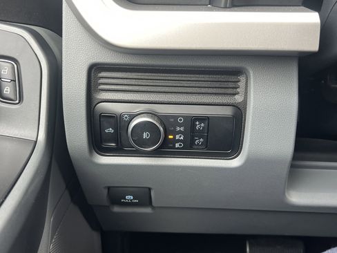 Used 2024 Ford F250 XLT image 14