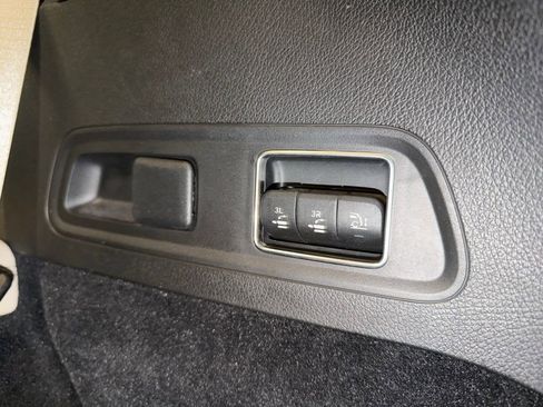 Used 2022 Mercedes-Benz GLS 450 4MATIC image 43