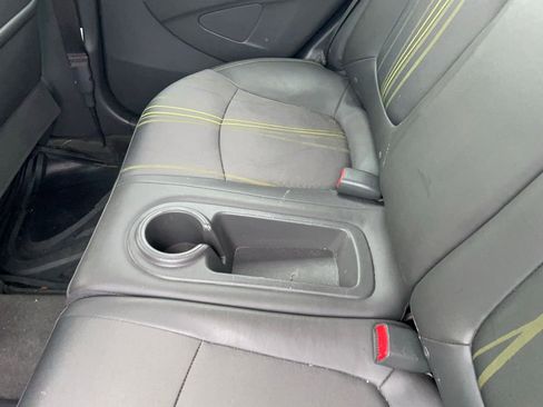 Used 2015 Chevrolet Spark LT image 9
