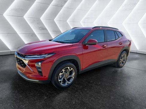 New 2026 Chevrolet Trax LT w/ Driver Confidence Package FWD image 1