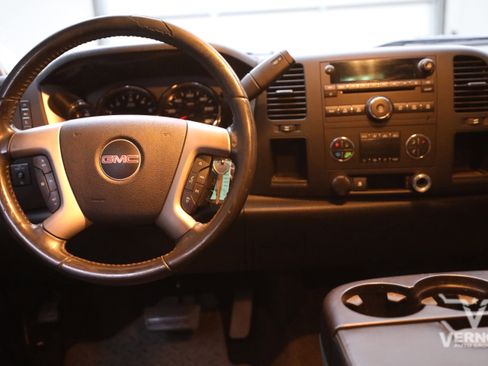 Used 2009 GMC Sierra 1500 SLE w/ Regional Value Package image 8