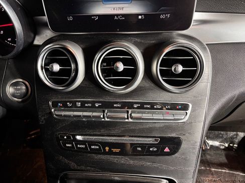 Used 2017 Mercedes-Benz GLC 300 4MATIC image 33