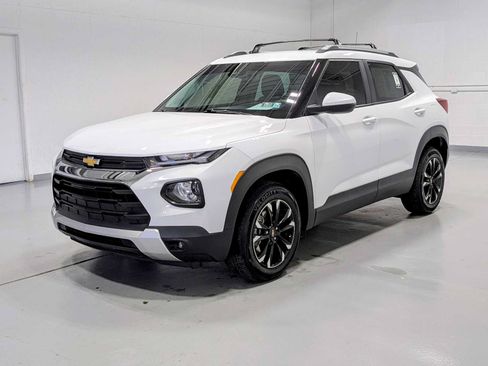 Used 2021 Chevrolet TrailBlazer LT w/ Convenience Package AWD/4WD image 1