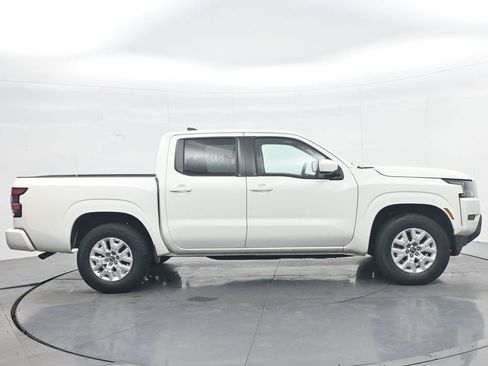 Used 2022 Nissan Frontier SV RWD image 4