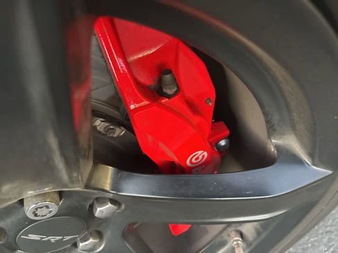 Used 2018 Dodge Challenger SRT w/ Technology Group image 21